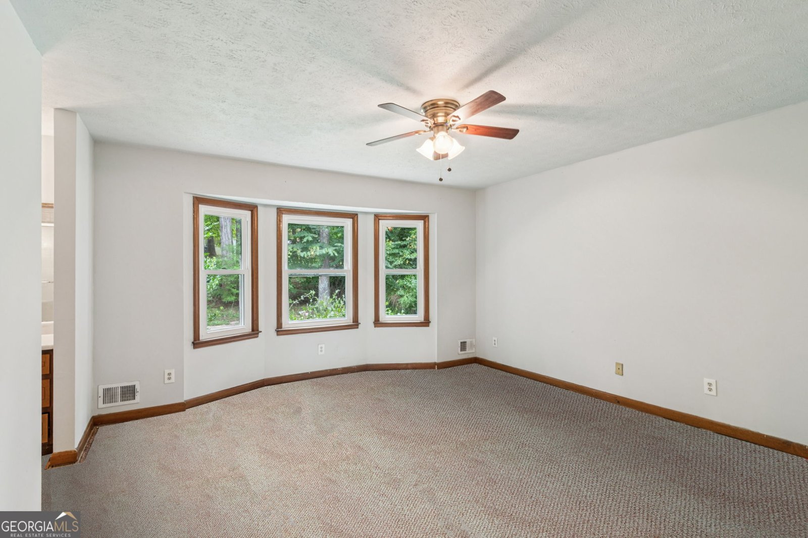 693 Deering Road Conyers - Photo 16