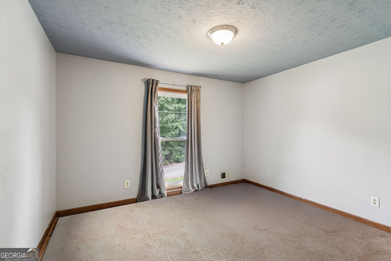 693 Deering Road Conyers - Photo 22