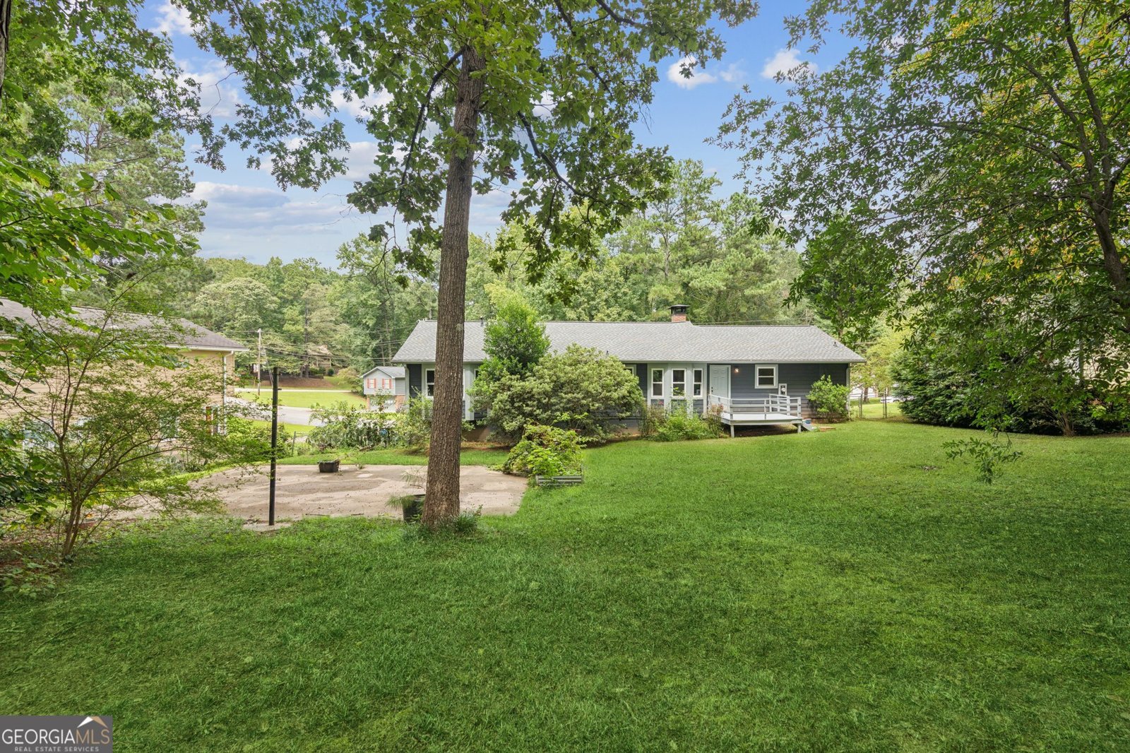 693 Deering Road Conyers - Photo 32