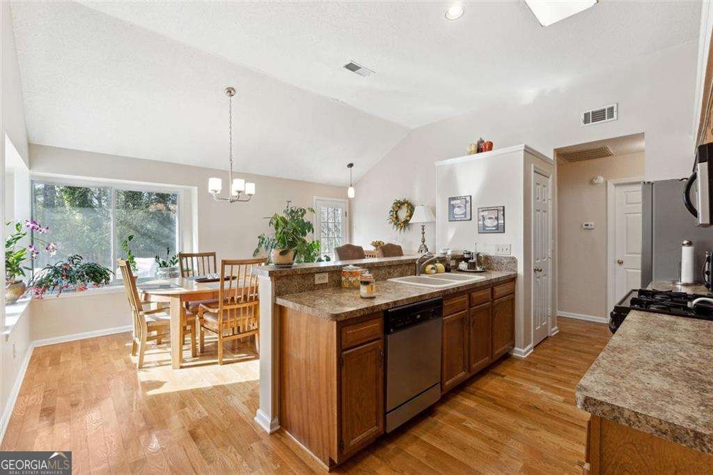 10600 Willow Meadow Circle Johns Creek - Photo 6