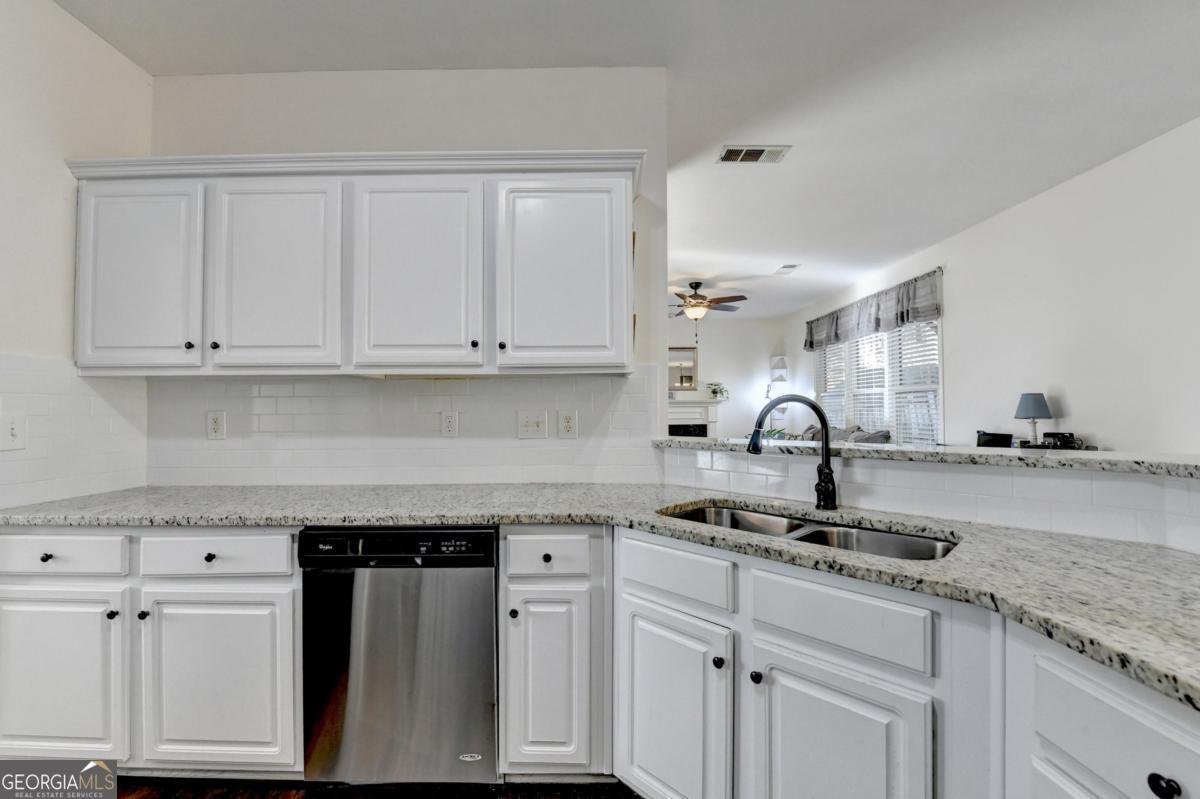 6782 Poplar Grove Way Stone Mountain - Photo 19