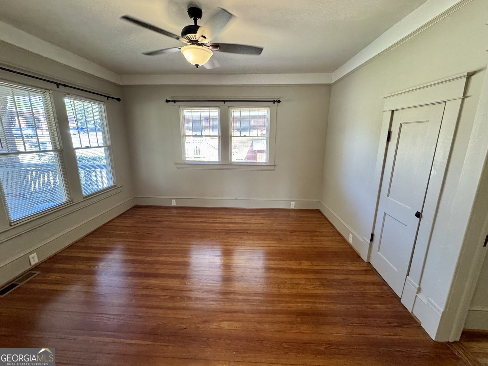 2482 Maple Street East Point - Photo 27