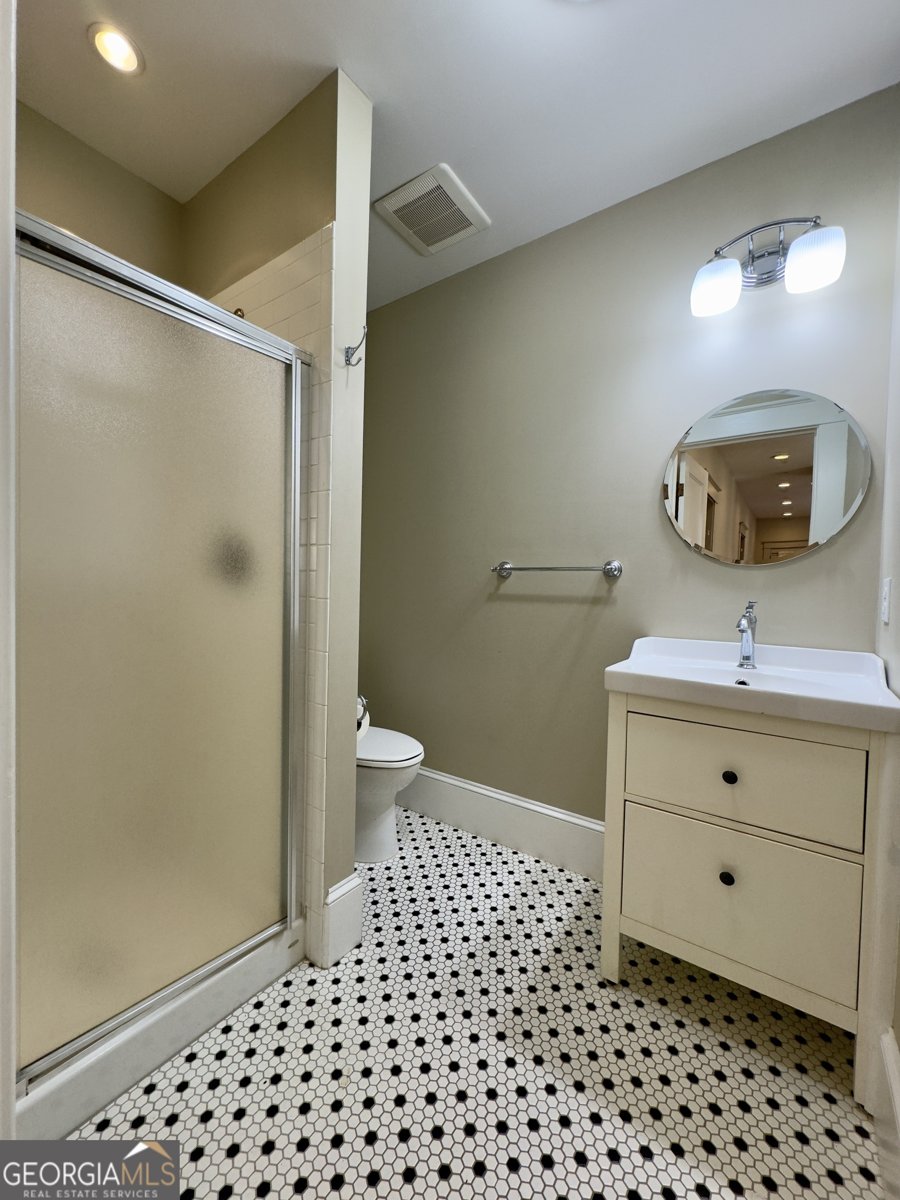 2482 Maple Street East Point - Photo 30