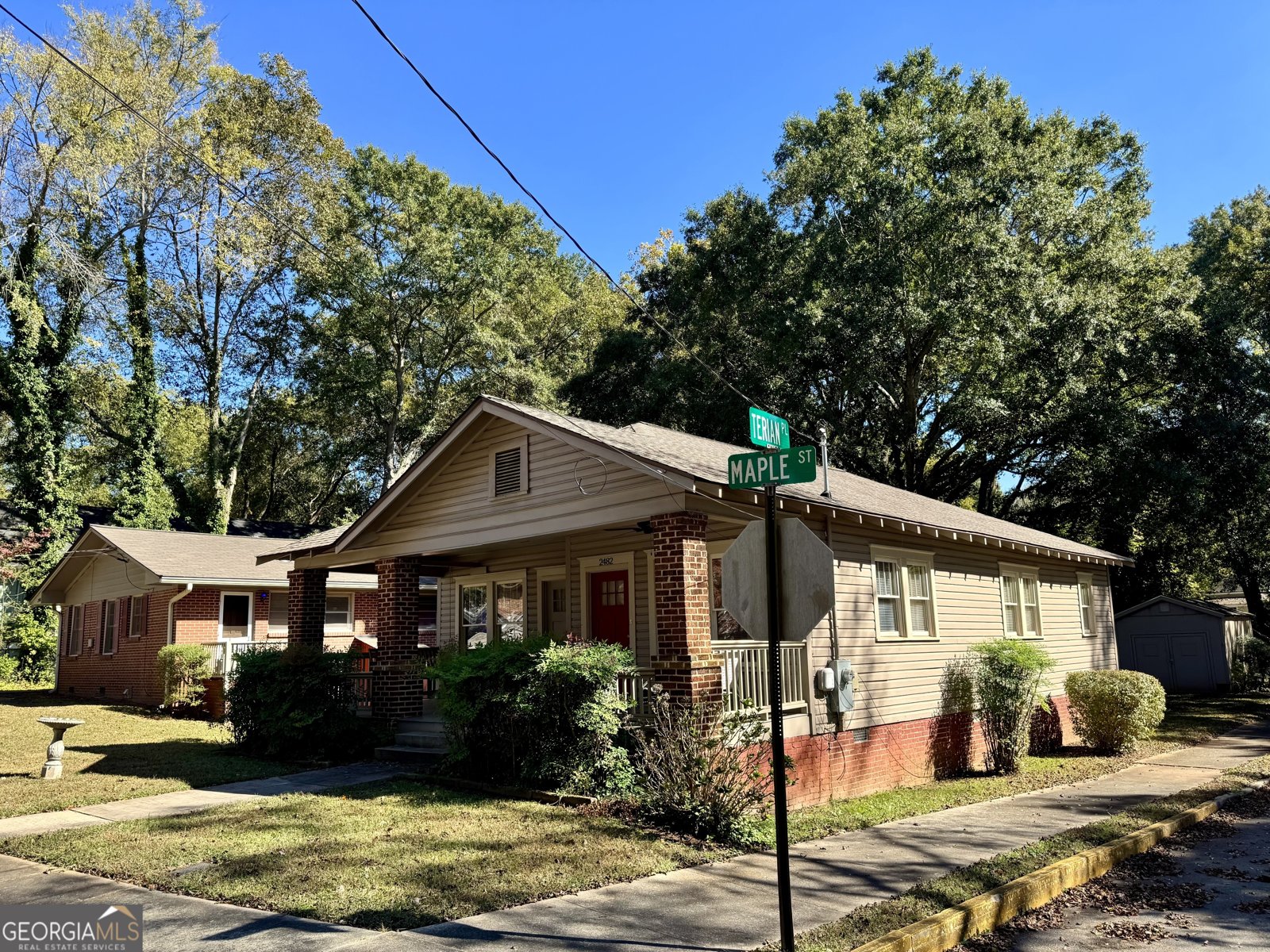 2482 Maple Street East Point - Photo 32