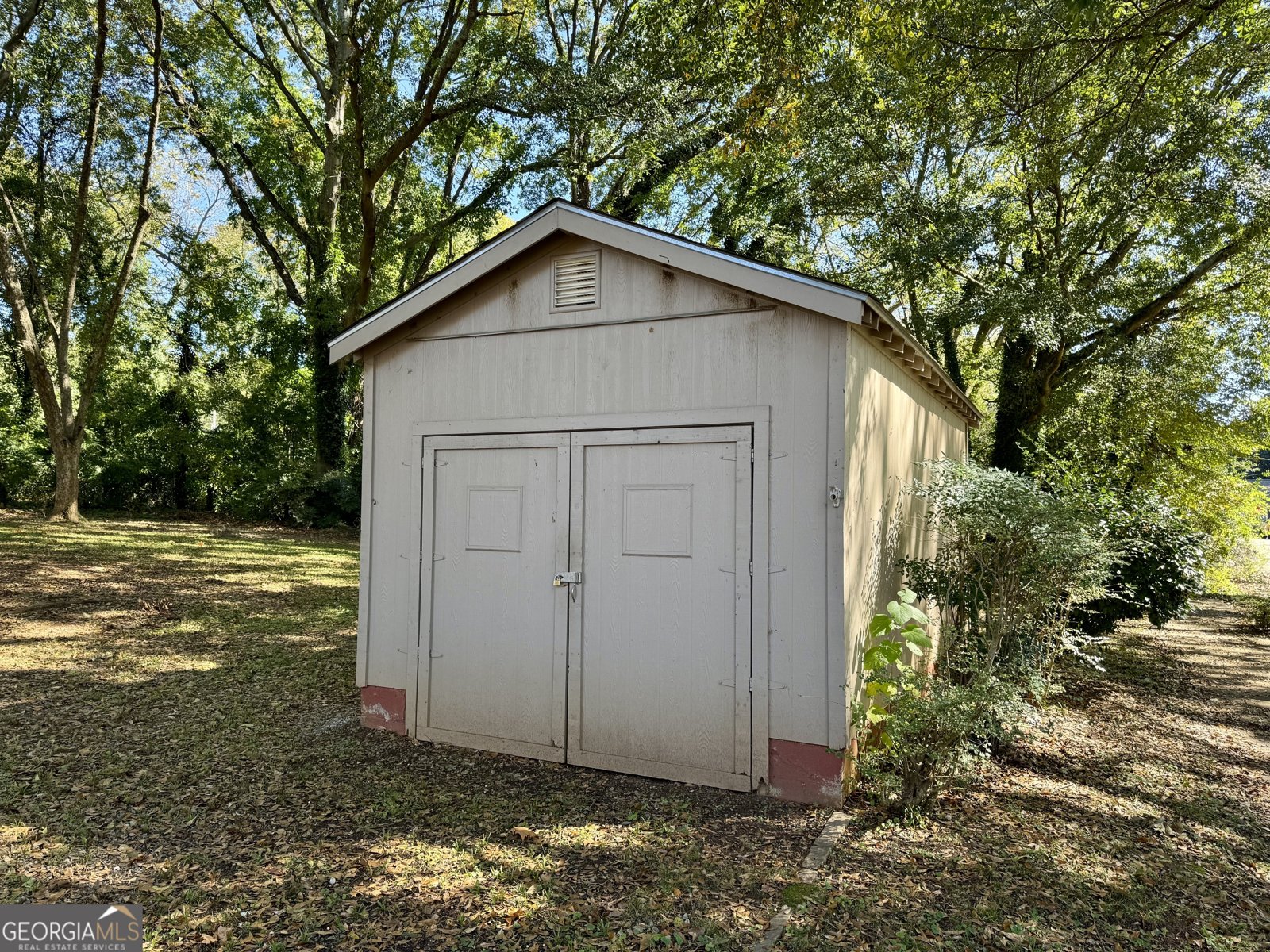 2482 Maple Street East Point - Photo 36
