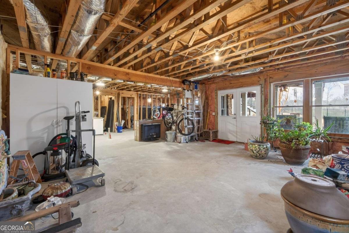 617 Garden Lane Statham - Photo 58