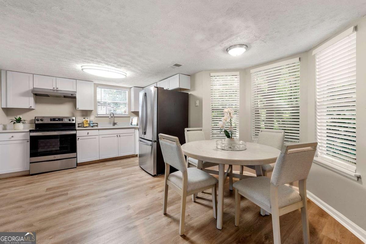 5570 Downs Way Lithonia - Photo 11