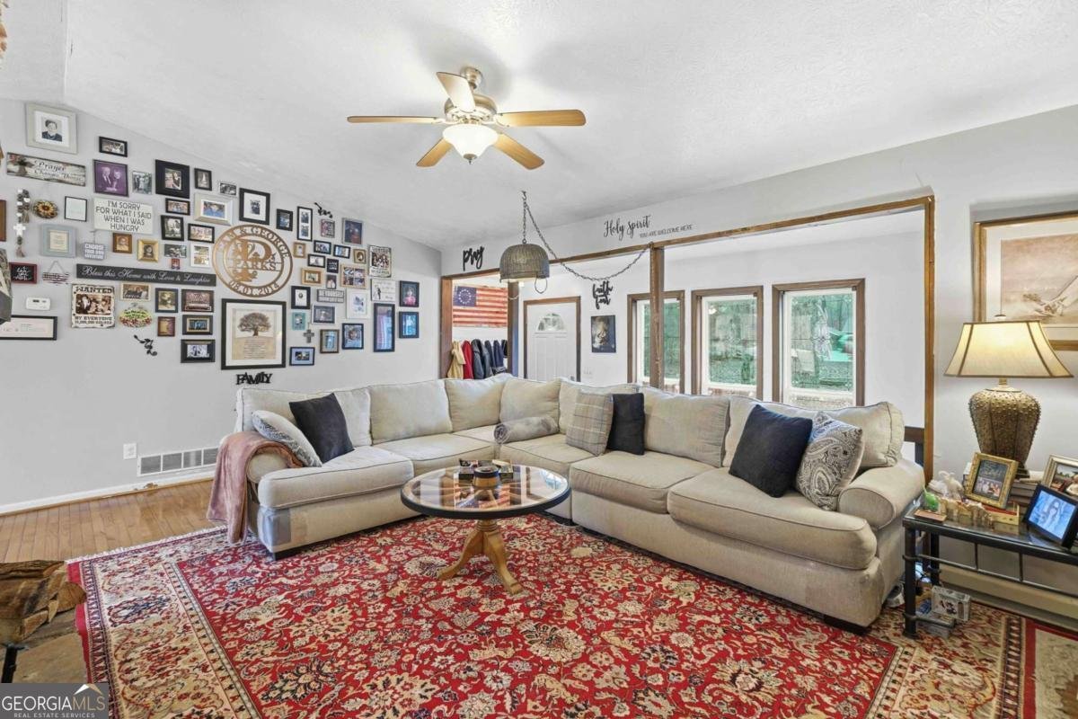 478 Victoria Road Woodstock - Photo 6