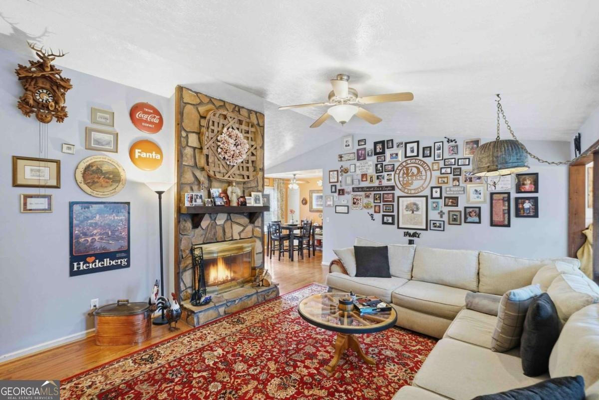 478 Victoria Road Woodstock - Photo 7