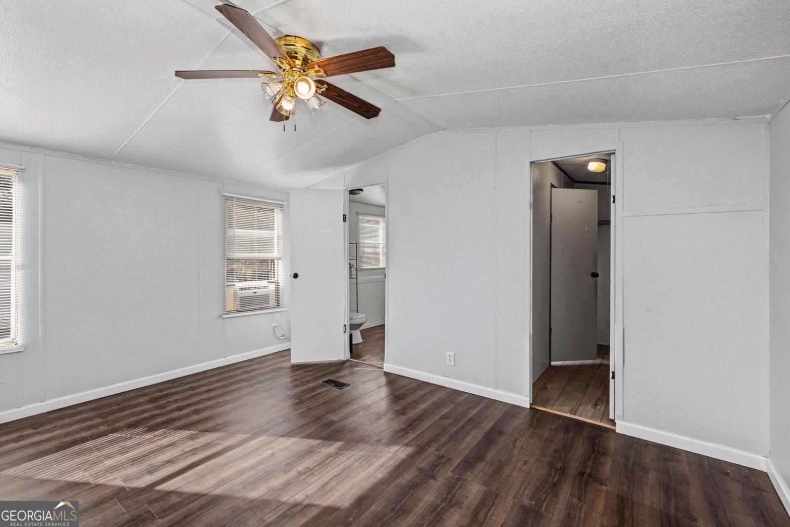 73 Lillian Circle Stockbridge - Photo 9