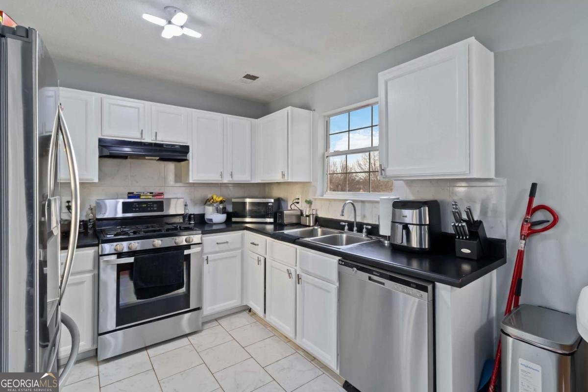 5438 Salem Springs Drive Lithonia - Photo 11