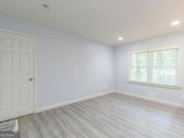 2077 Green Forrest Drive Decatur - Photo 18