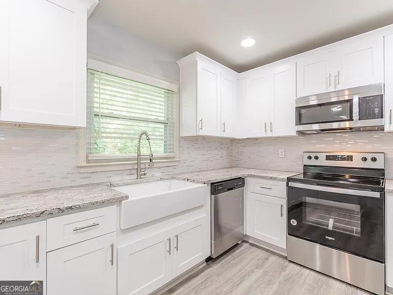 2077 Green Forrest Drive Decatur - Photo 9