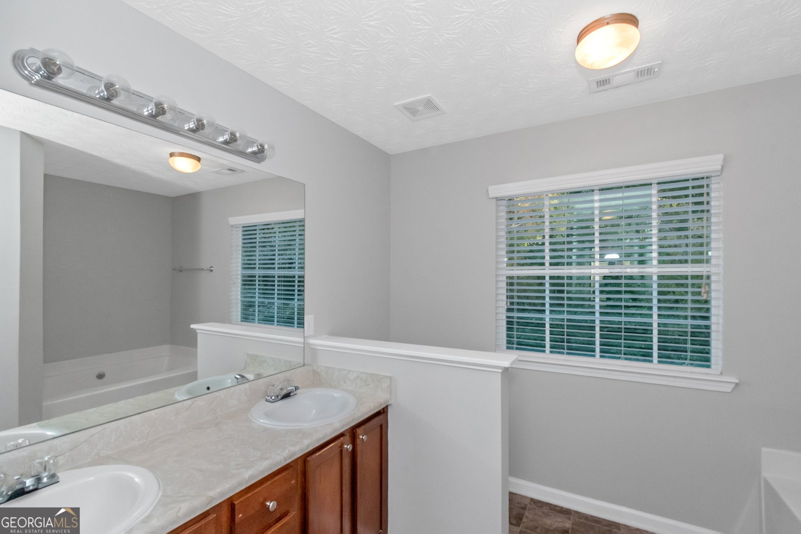 410 Ashley Trail Griffin - Photo 8