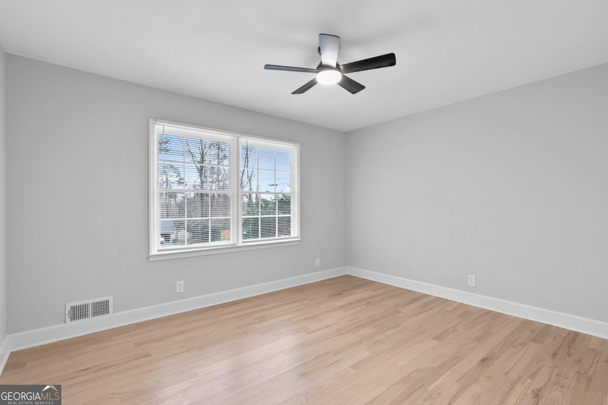 2802 Lakeview Court Buford - Photo 15