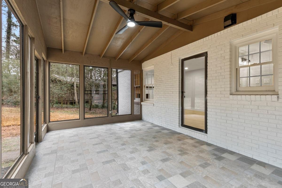 2802 Lakeview Court Buford - Photo 21