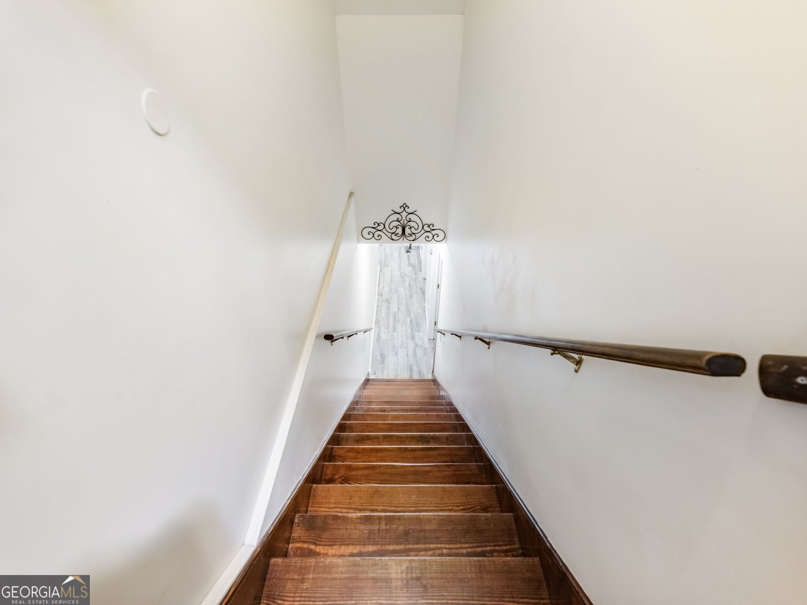 221 Grand View Drive Cleveland - Photo 32