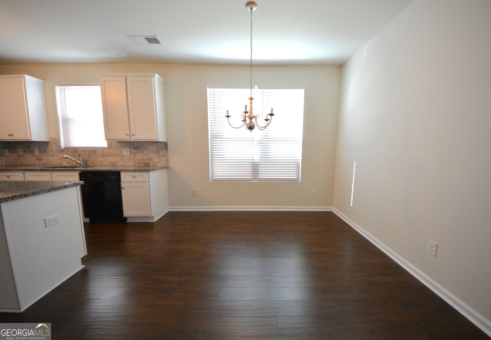 162 Daisy Circle McDonough - Photo 15