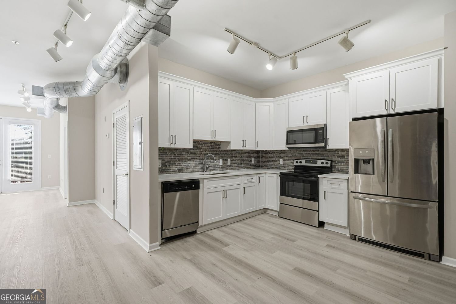5300 Peachtree Road Atlanta - Photo 11