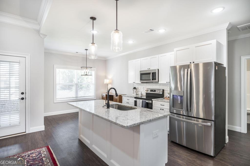 260 Caleb Way Byron - Photo 9