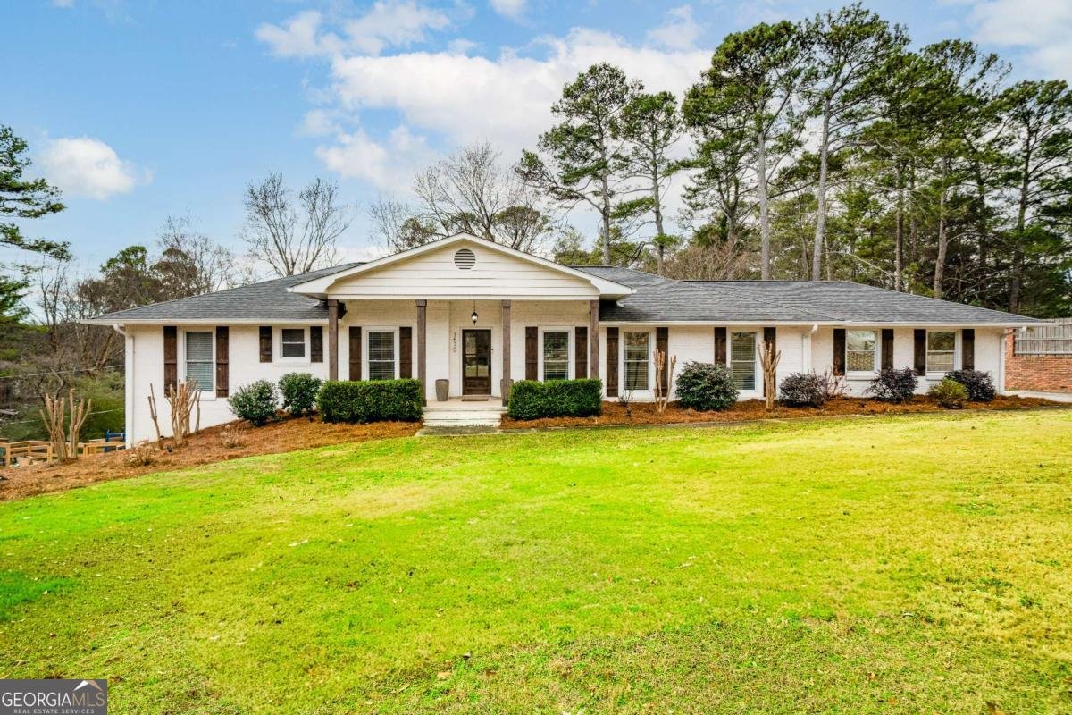 1570 King Arthur Court Smyrna - Photo 1