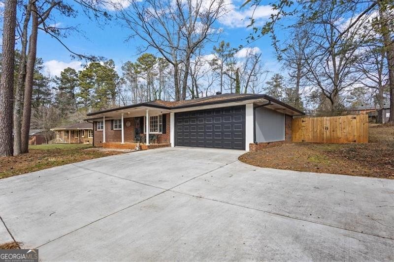 1590 Debbie Drive Mableton - Photo 1