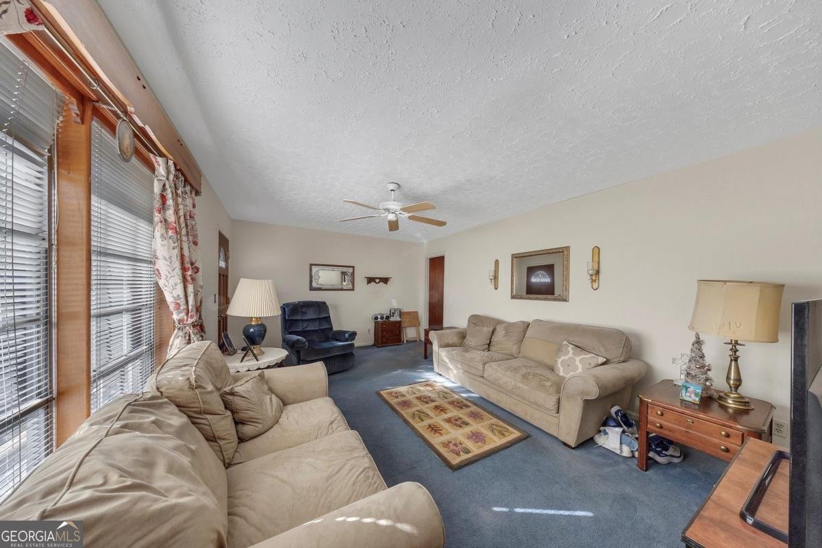 2075 Pinevale Drive Marietta - Photo 7