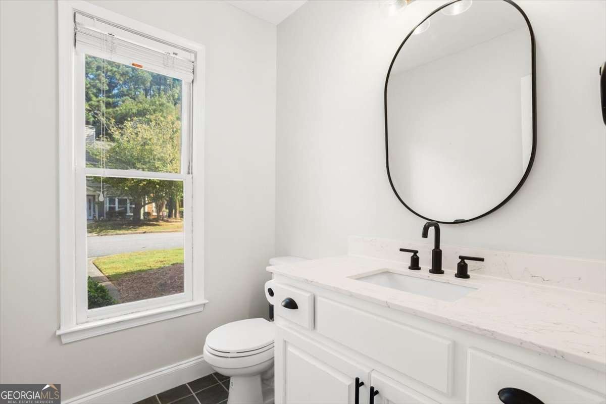 232 Peachtree Hollow Court Sandy Springs - Photo 17