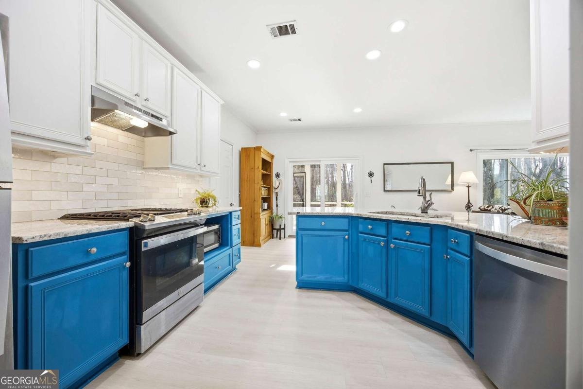 2915 Brookwater Drive Cumming - Photo 14