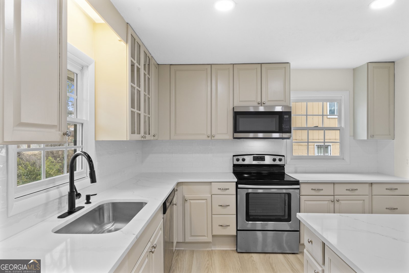 2347 Greenway Drive Decatur - Photo 12