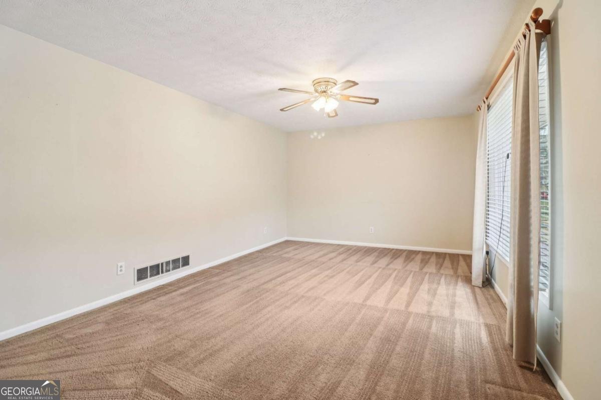 755 Nottingham Road Jonesboro - Photo 7