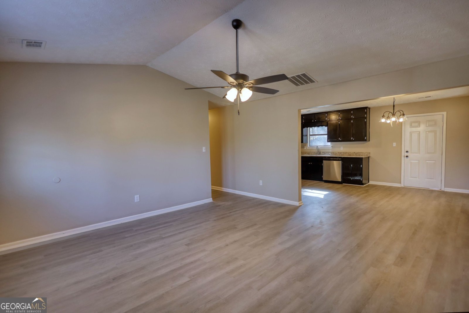 85 Valley Drive Stockbridge - Photo 7