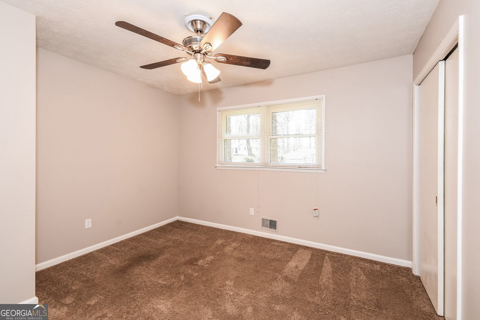 156 King David Drive Lilburn - Photo 13