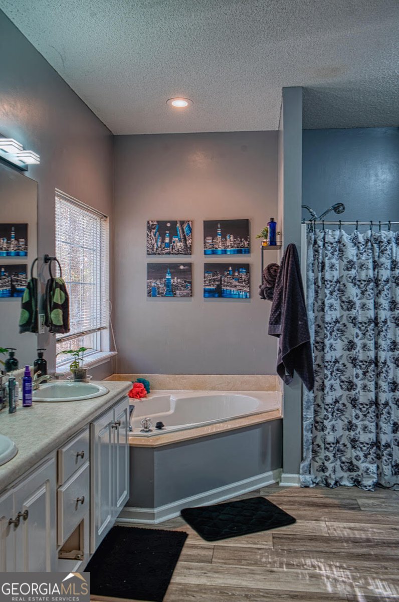 221 Pendleton Court Macon - Photo 10