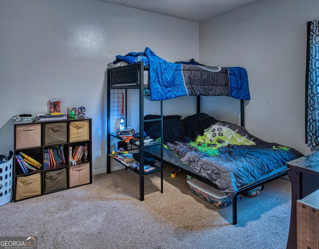 221 Pendleton Court Macon - Photo 12