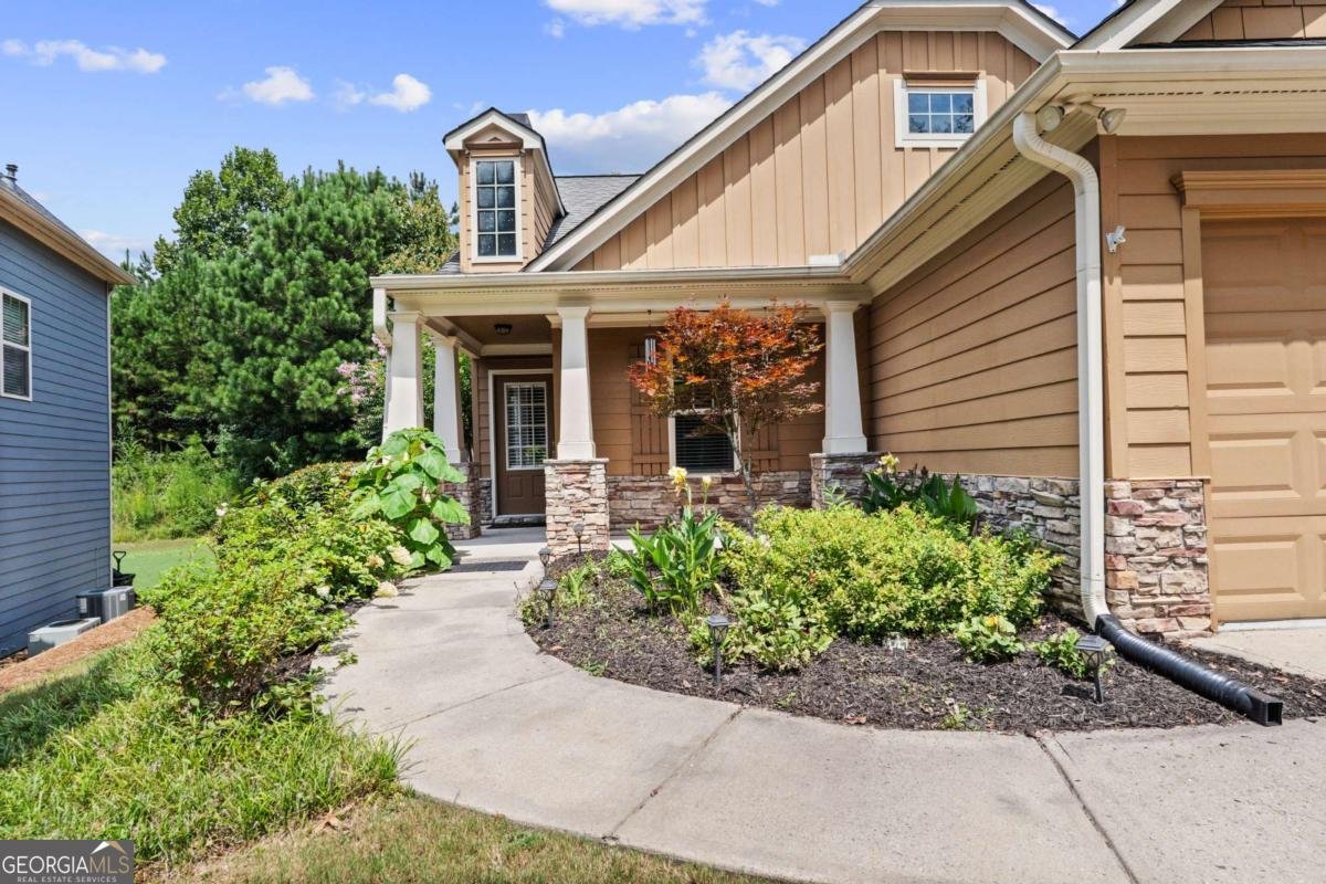 422 Arrowhead Trail Canton - Photo 1