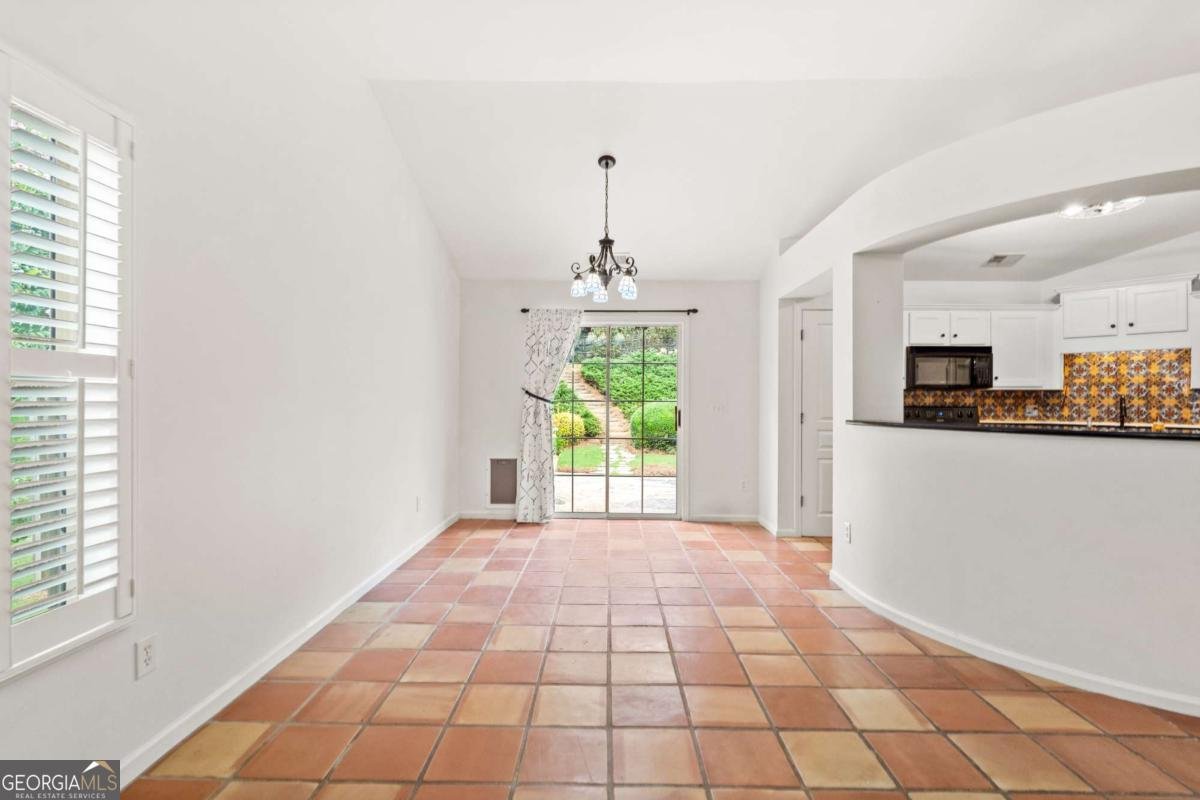 422 Arrowhead Trail Canton - Photo 8