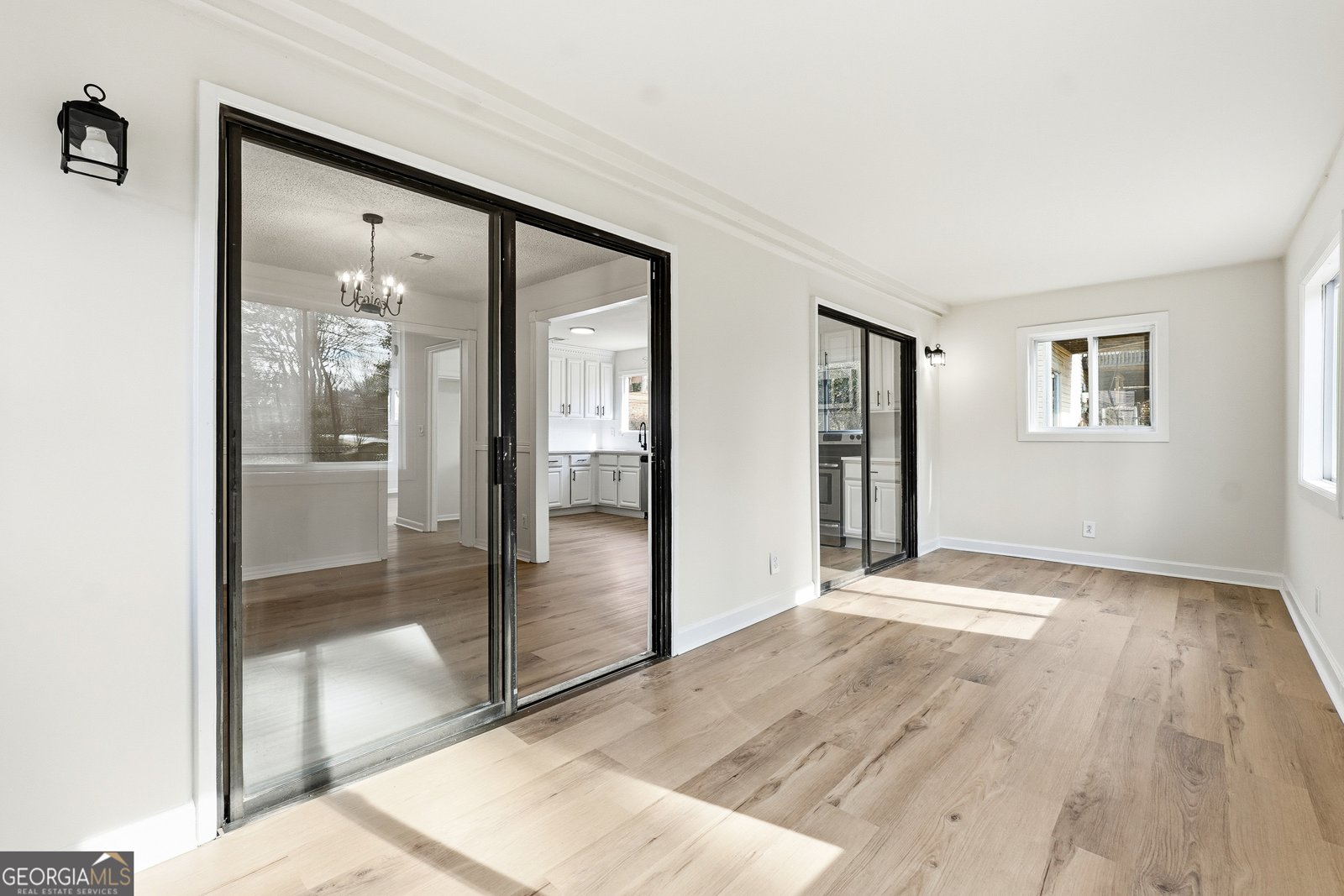 5001 Hickory Oak Court Stone Mountain - Photo 10