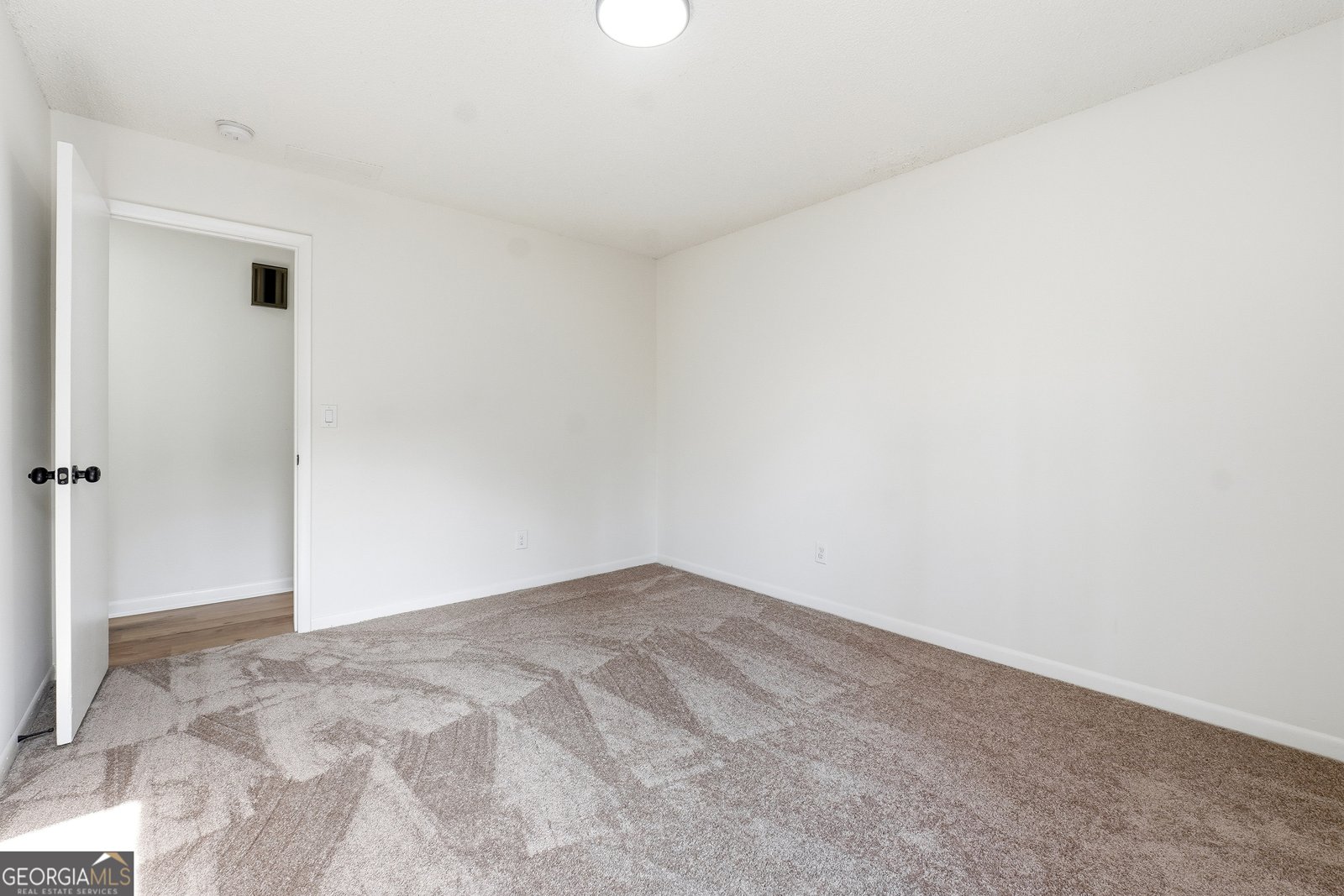 5001 Hickory Oak Court Stone Mountain - Photo 18