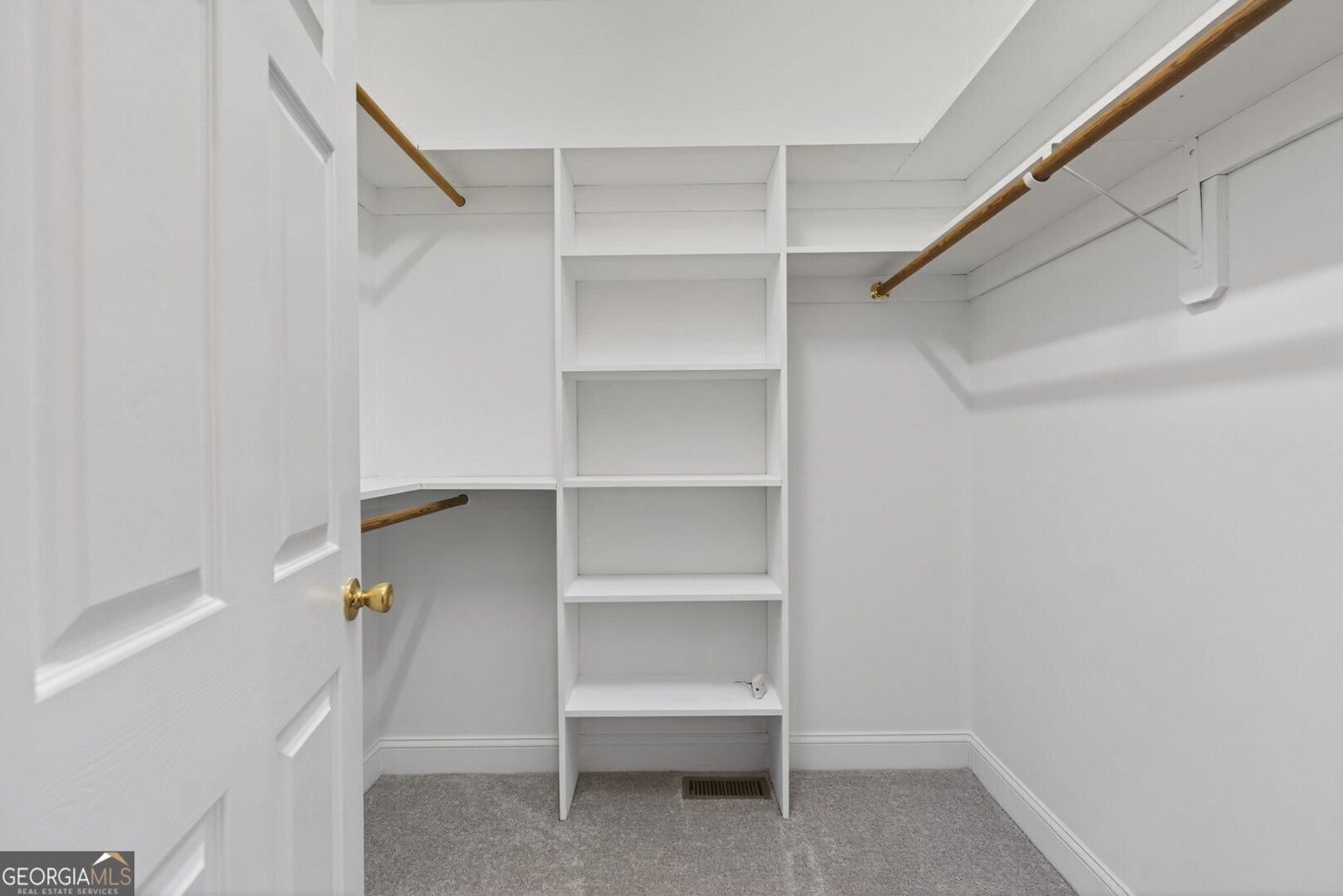 208 Huntington Court Macon - Photo 32