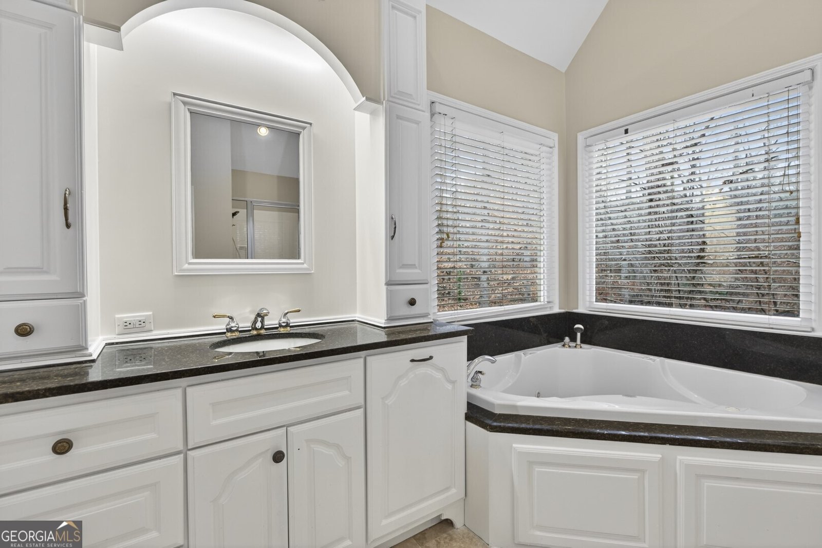 208 Huntington Court Macon - Photo 35