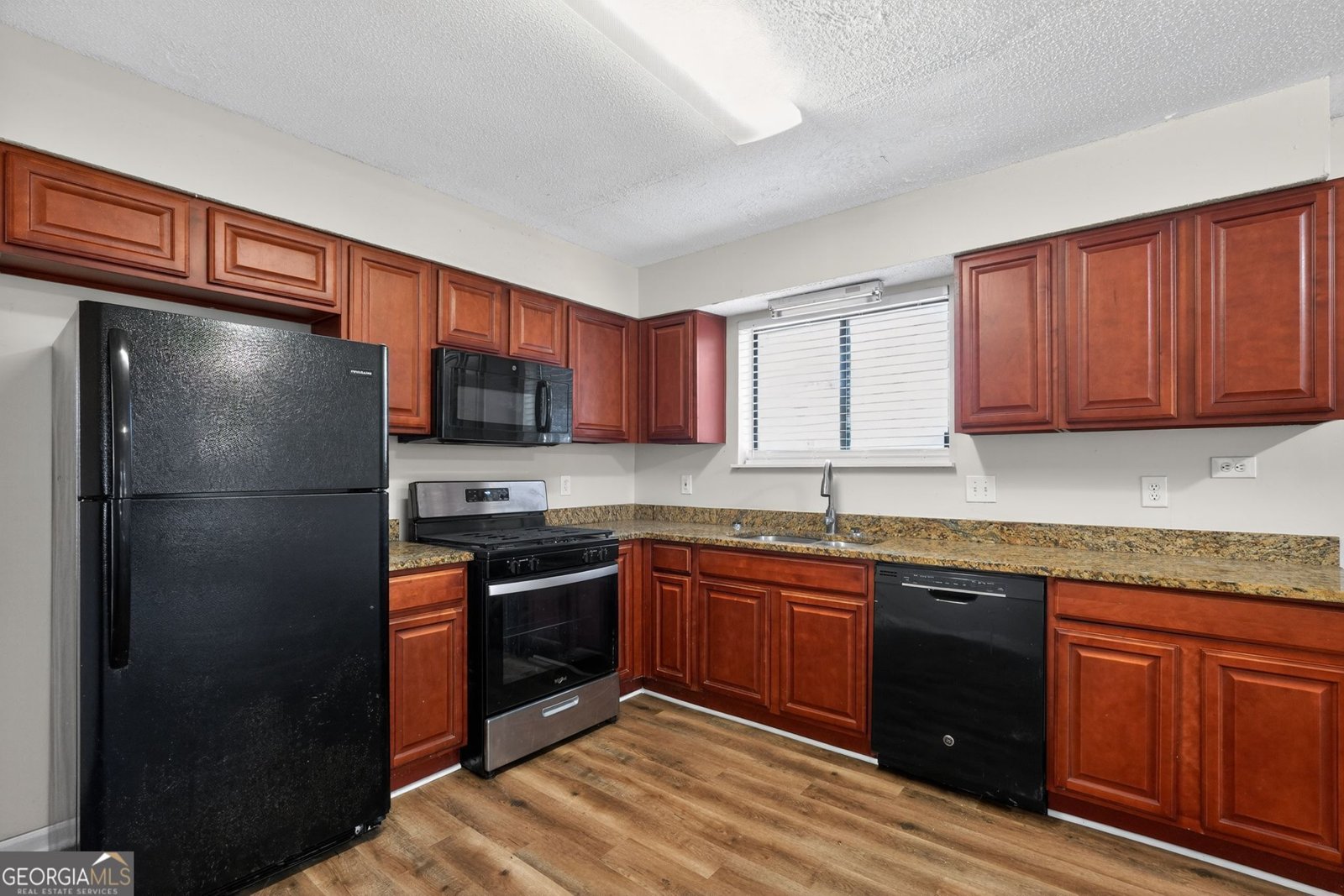 858 Chapman Circle Stone Mountain - Photo 14