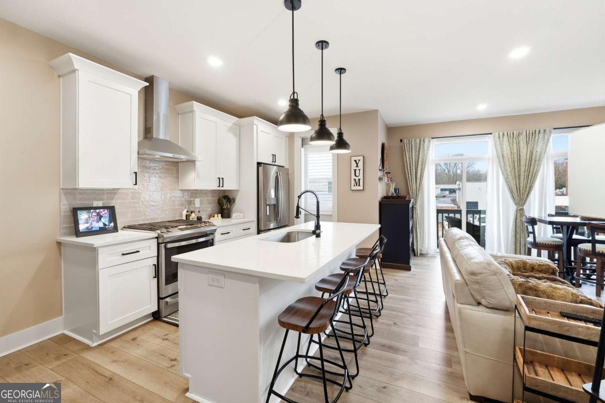 354 Clarendon Court Gainesville - Photo 12