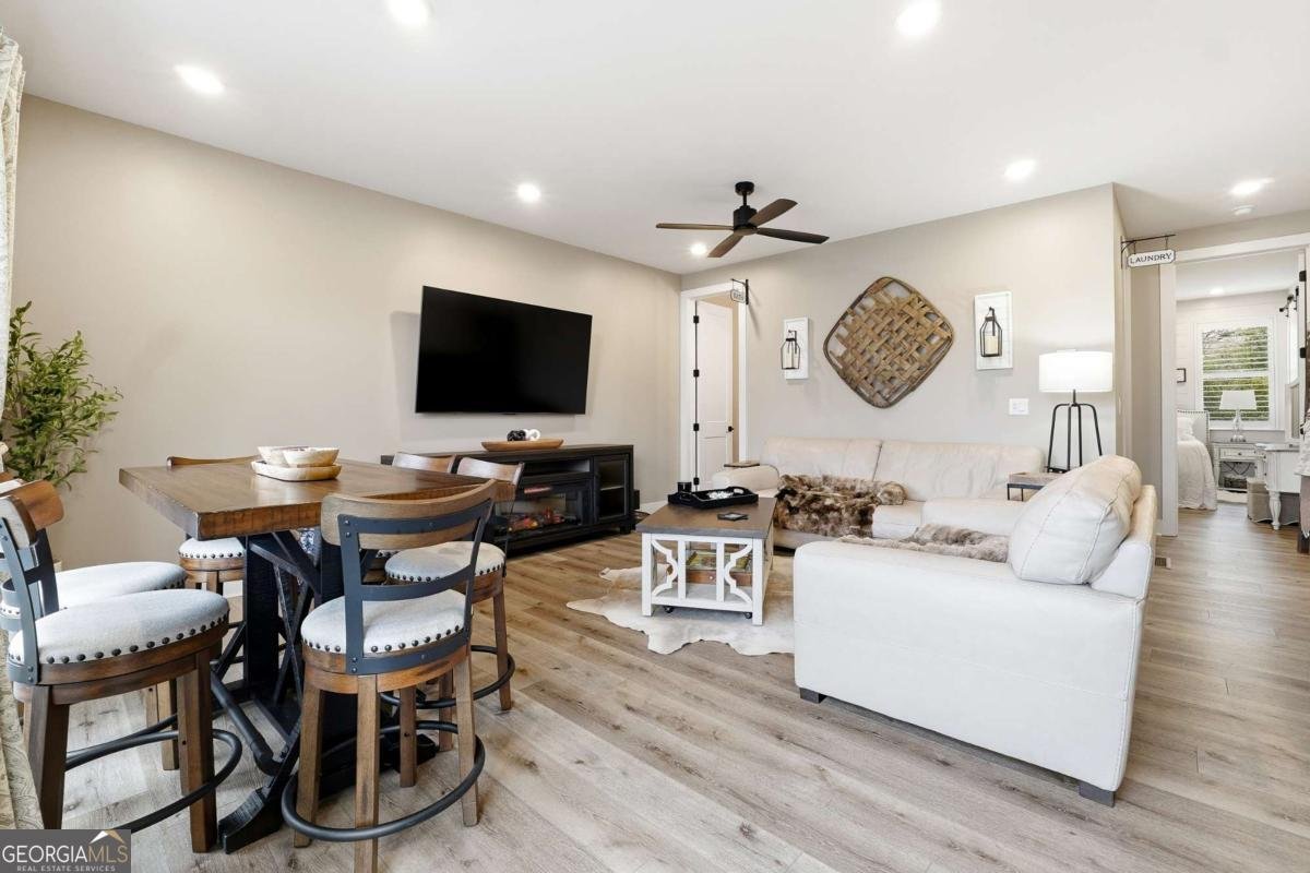 354 Clarendon Court Gainesville - Photo 9