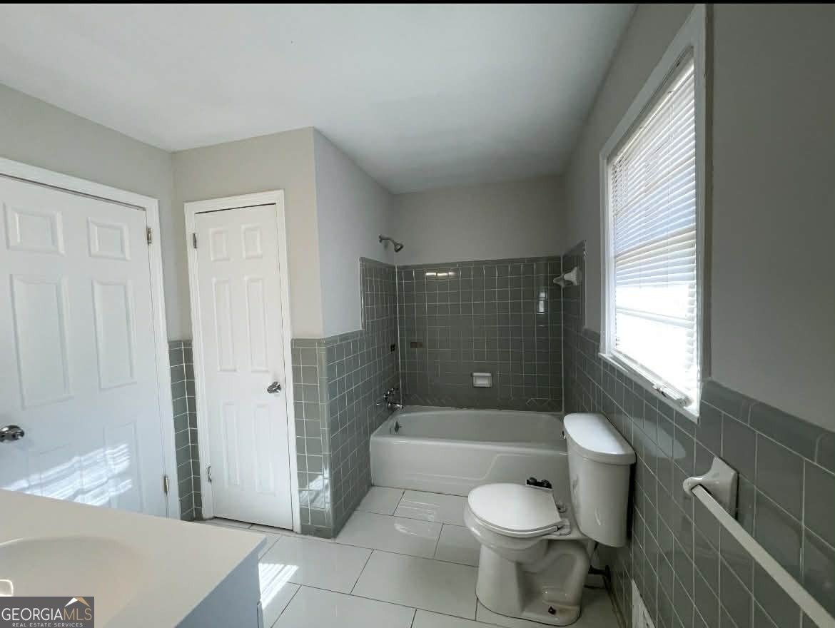 4887 Pine Shadows Drive Stone Mountain - Photo 12