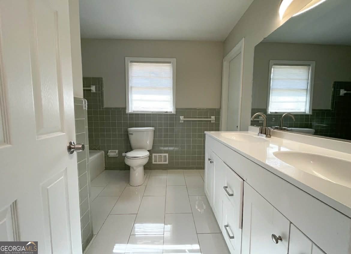 4887 Pine Shadows Drive Stone Mountain - Photo 13