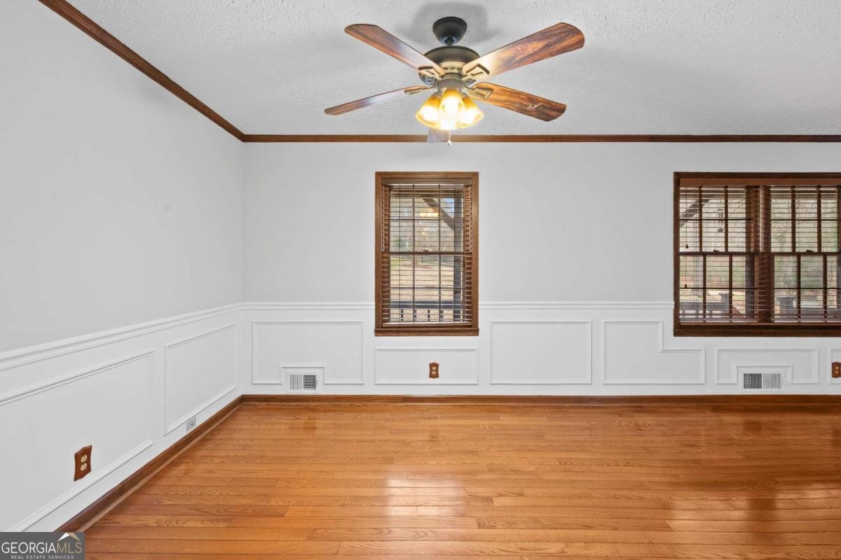 426 Riverlake Court Woodstock - Photo 11