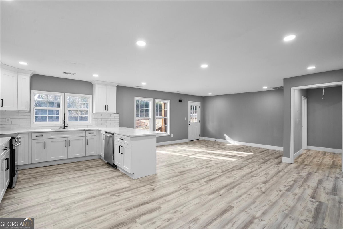 404 Walker Drive Monroe - Photo 8