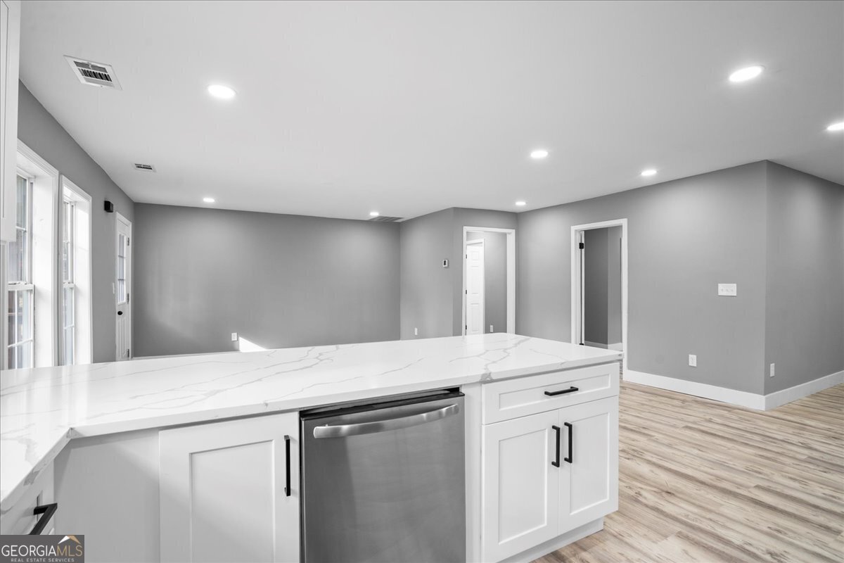 404 Walker Drive Monroe - Photo 9