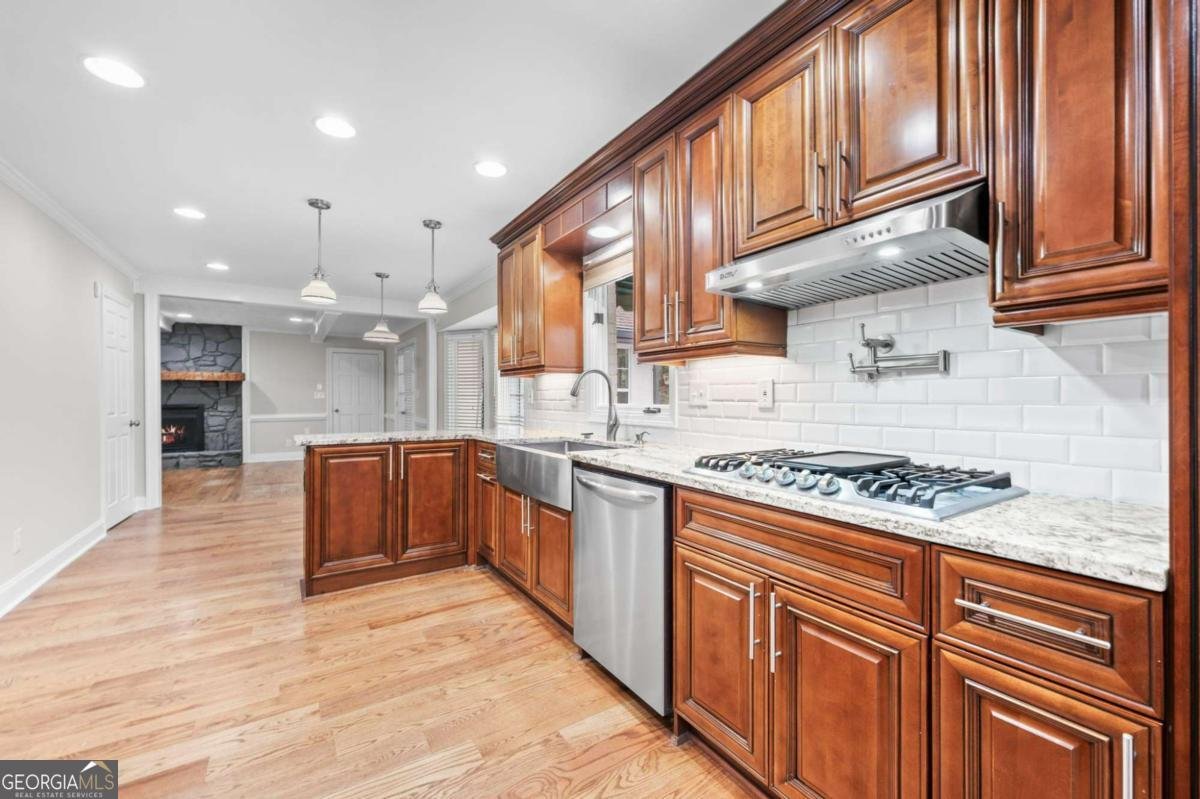 4947 Castlewood Drive Lilburn - Photo 11